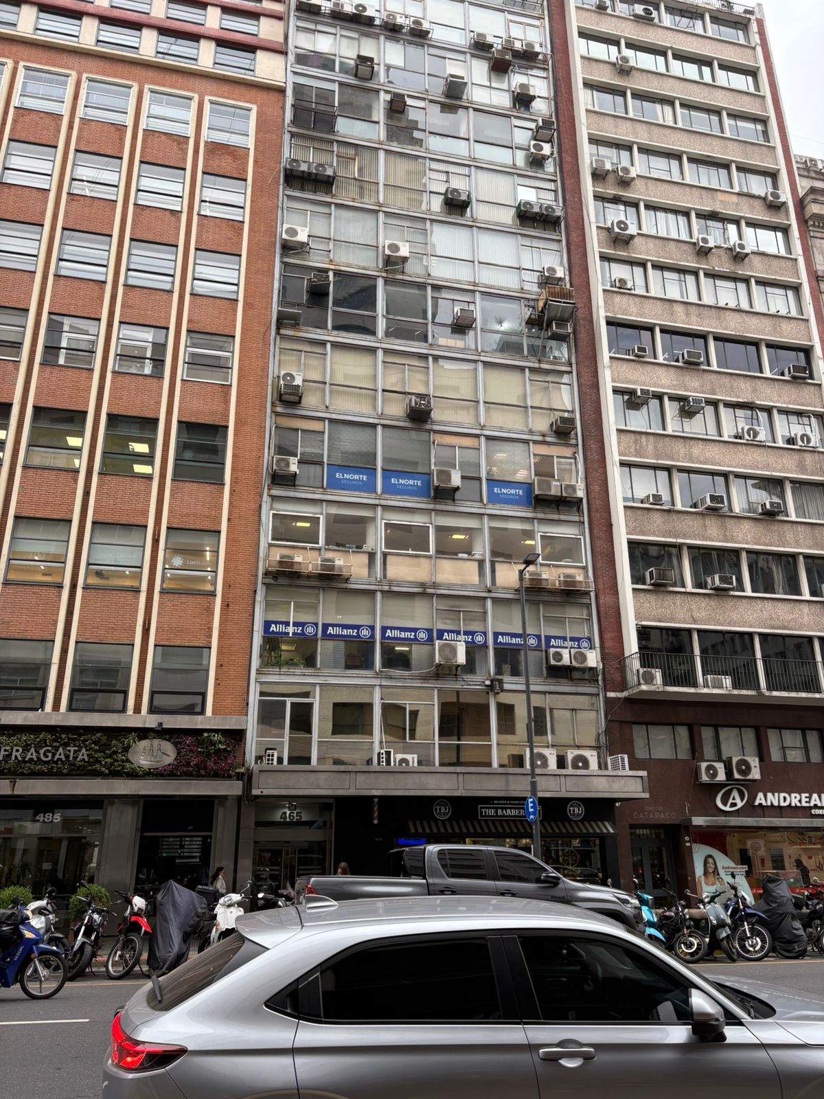 Espacio interior de la escribanía notarial